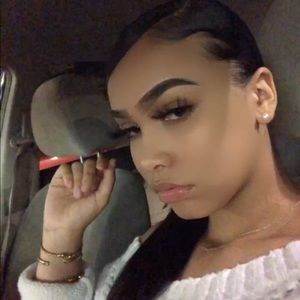 Meet your Posher, Janae